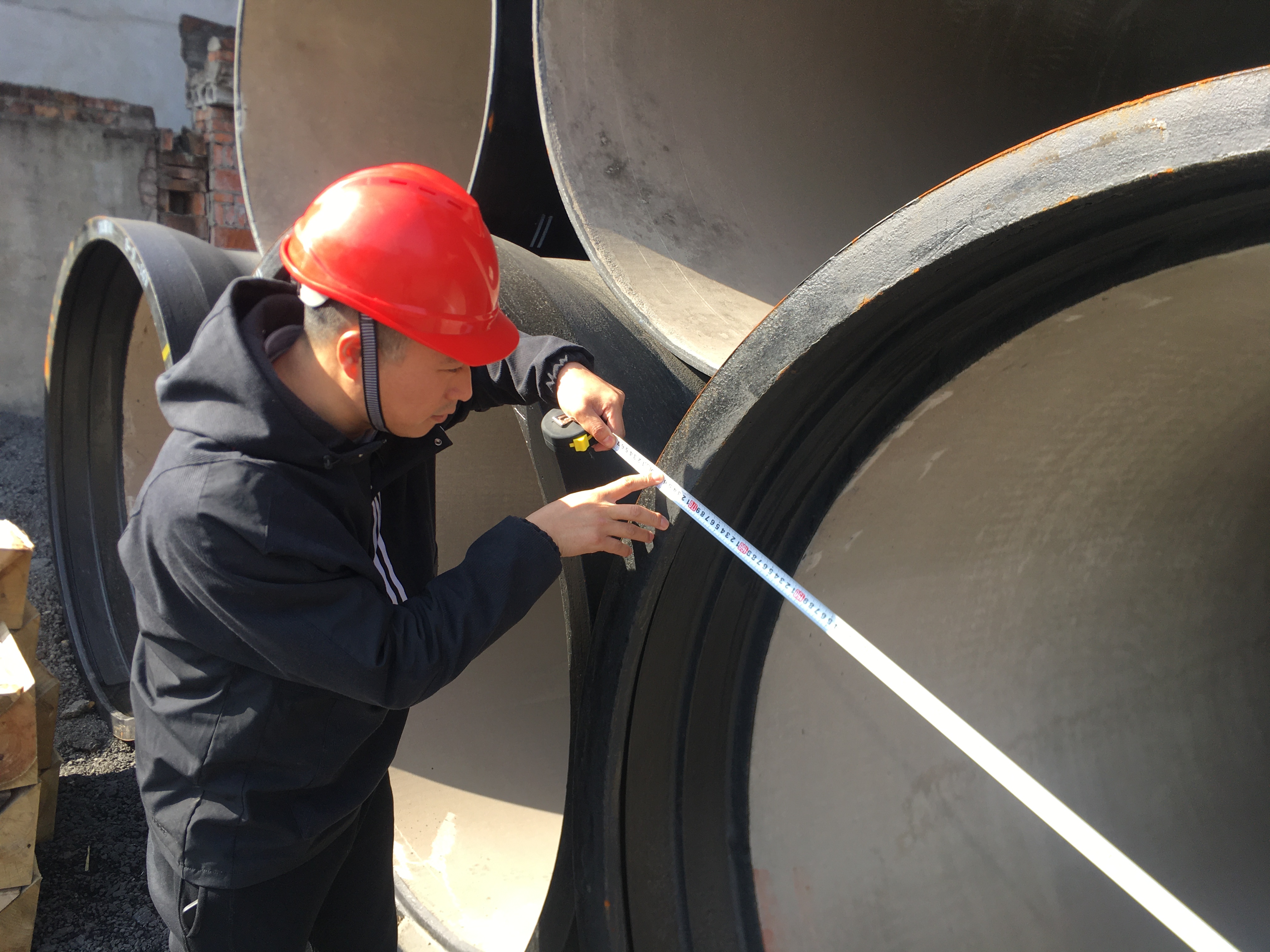 向堅守崗位者點贊致敬